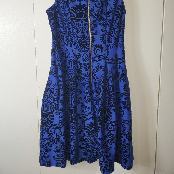 Roz & Ali Royal BLUE & Black Velvet W/ Pockets - Picture 4 of 5